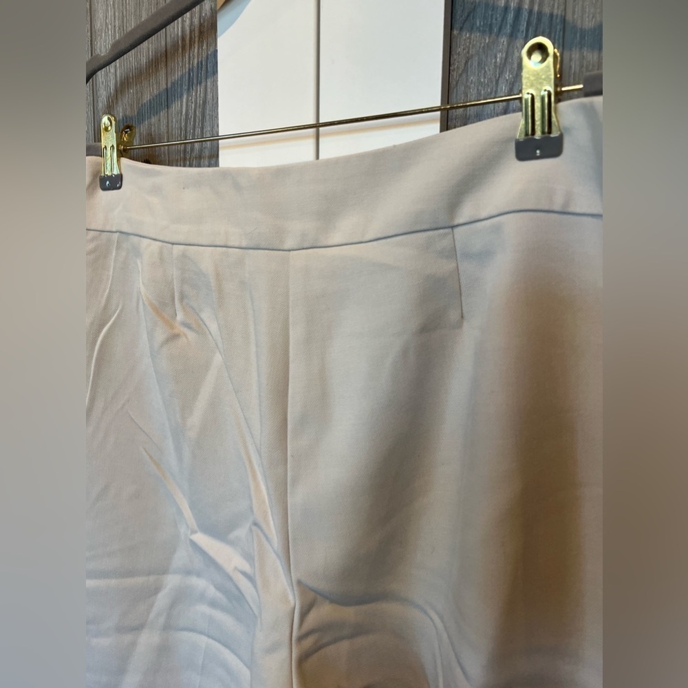 010. Chico’s Cream Petite Cropped Dress Pants 2.5 - Picture 7 of 7